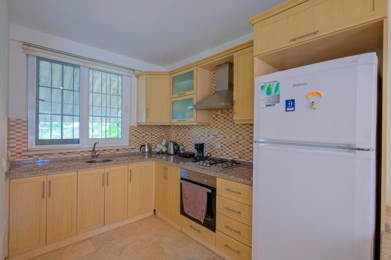 Yas Calis Beach Villa Fethiye Eksteriør billede