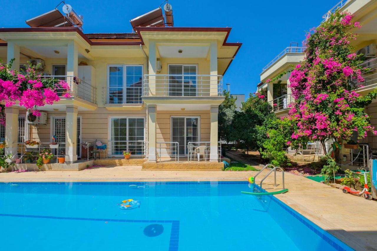 Yas Calis Beach Villa Fethiye Eksteriør billede